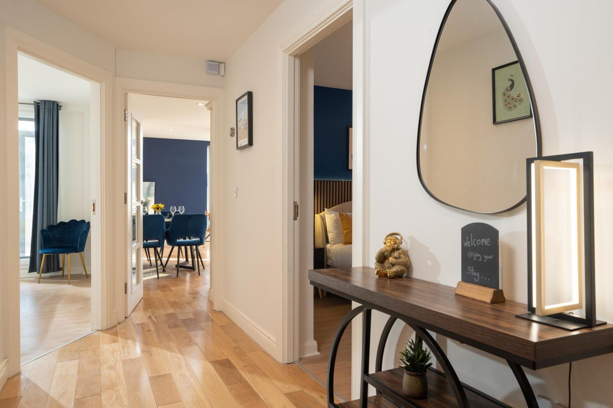 River Side Apartment, City Centre - Beautiful View And Free Parking! Belfast Bagian luar foto